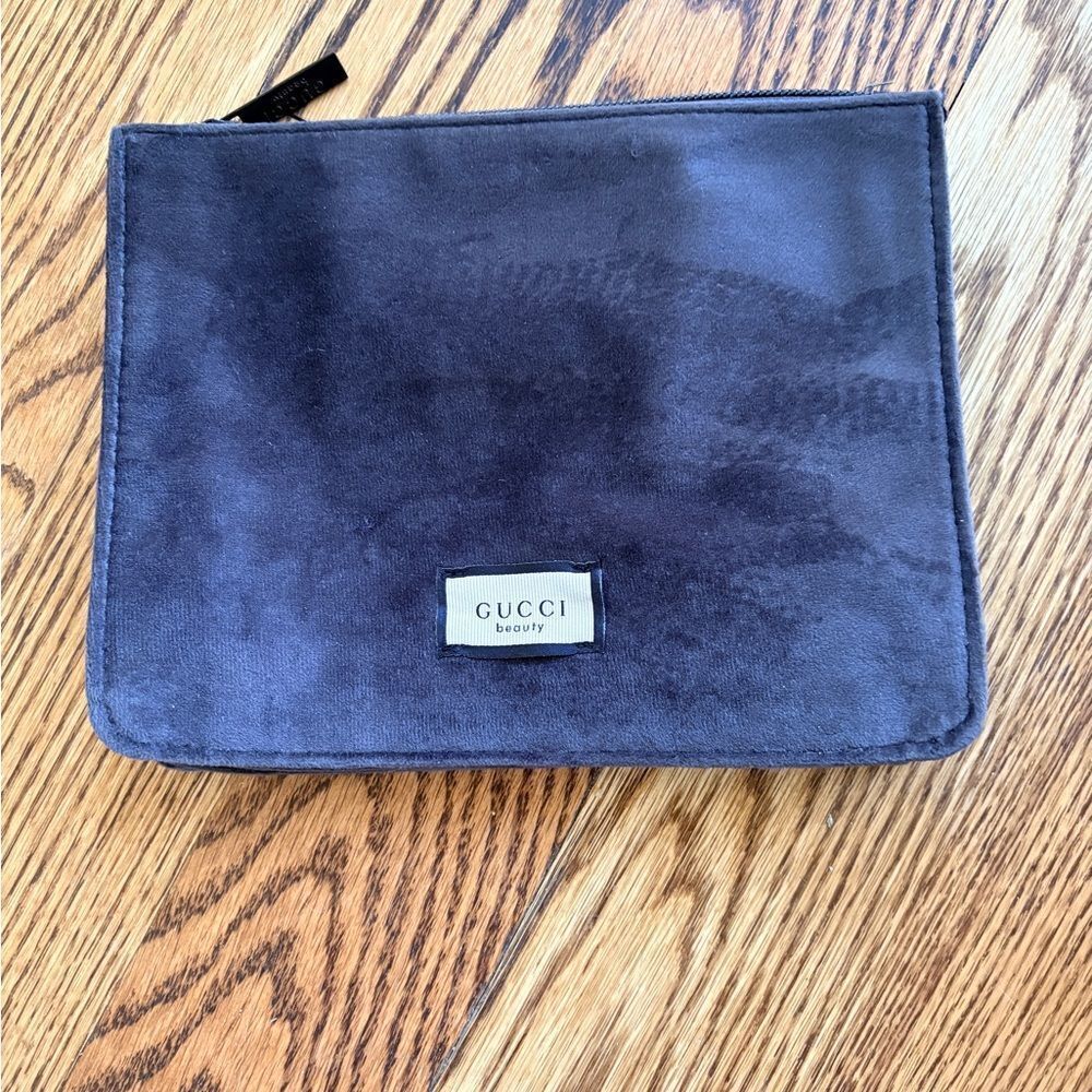 Authentic GUCCI Beauty Velvet Makeup Pouch - Charcoal Grey / Purple